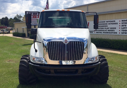 Brand New 18' BBI Hydraulic Litter and Lime Spreader, Mounted on a Super Clean 2005 International 8600 #1