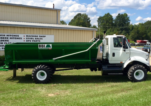 Brand New 18' BBI Hydraulic Litter and Lime Spreader, Mounted on a Super Clean 2005 International 8600 #3